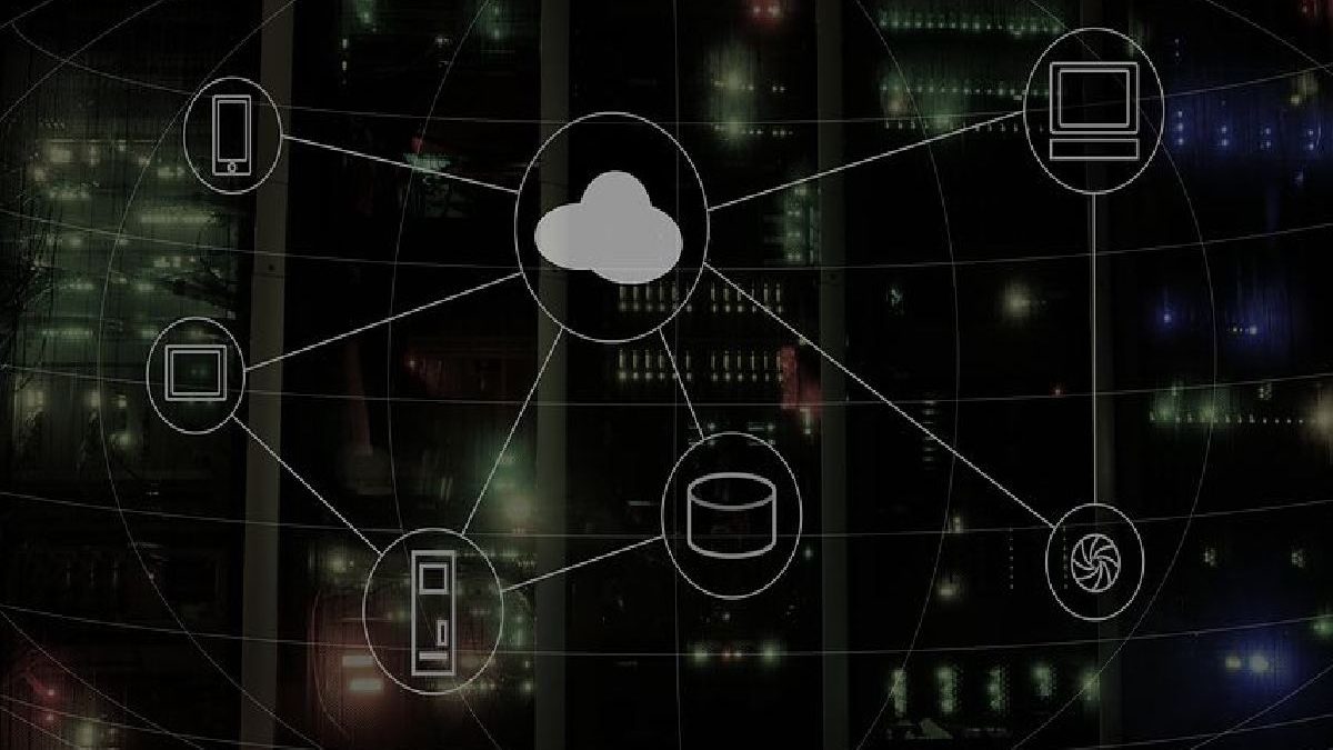 Cloud Computing : Definition, Advantages and More